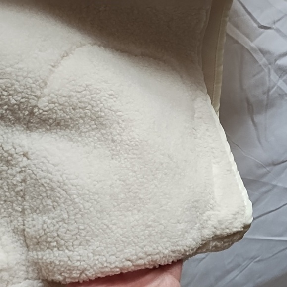 Vici Size Small Snap Front Fuzzy Coat NWOT - Picture 3 of 6